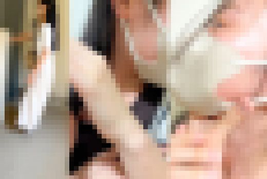 【激動の6分間】乗車客の後を追い→玄関でそのまま痴カン行為!! サンプル画像1