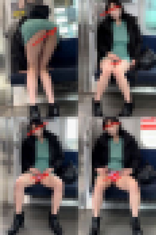 (顔モ無し)ショートカットお姉さんの露出パンチラ☆ サンプル画像2