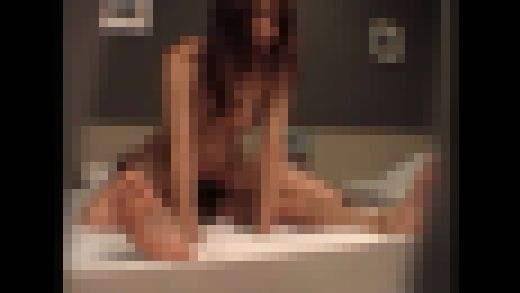 さりげない鼠径部タッチが多いおばさんマッサージ師は無意識にSEXを期待してる!File.3 サンプル画像3