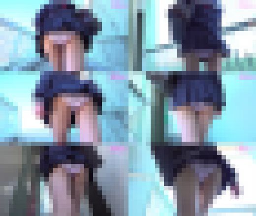 黒髪セーラー服正統派美少.女のミニスカの中身（1）上り階段パンチラ逆さ撮り　サンプル画像3
