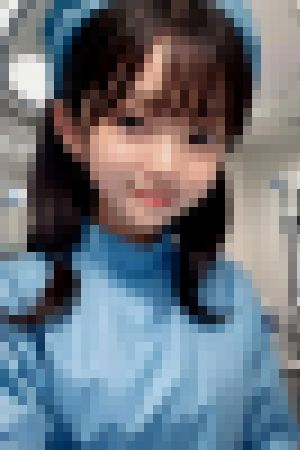 手術着を着る18歳の黒髪の女の子達　サンプル画像2