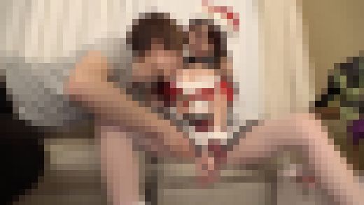 【素人】サンタコス潮吹きパイパン女子とセックス-1　サンプル画像2