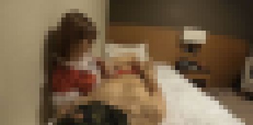 HDC Produce　超美脚サンタコス美女レイナ様　Ｍ男しばき、足コキ、唾かけ調教　本編顔出し　サンプル画像1