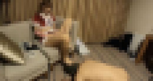 HDC Produce 超美脚サンタコス美女レイナ様のM男美脚しばき足舐め寸止め足コキルーインド調教 本編顔出 サンプル画像3