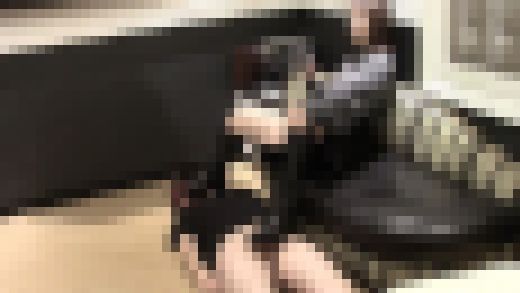 【新作】【閲覧注意】化粧品メーカー勤務 ドS美人OL様によるブーツでM男踏みつけ ブチギレ罵倒足コキいじめ サンプル画像3