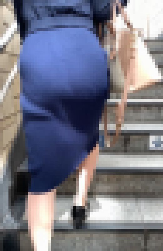 【OLシリーズ】スレンダー美女のエロいニットワンピースのエロ尻＆肉尻【165】　サンプル画像3