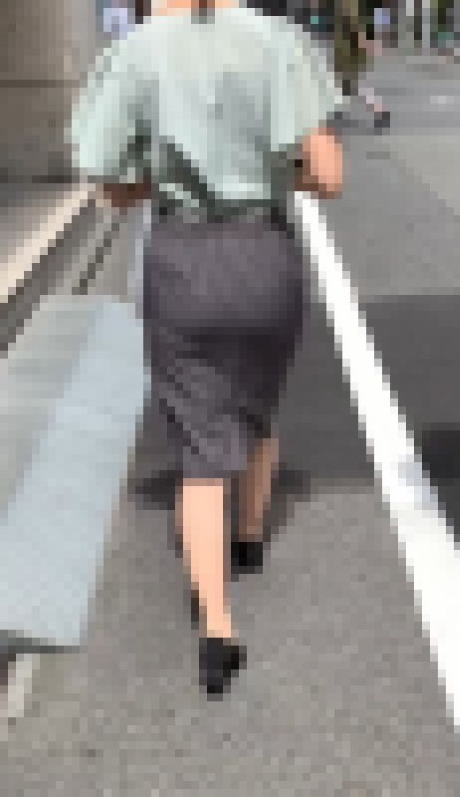 【OLシリーズ】あどけない社会人2年目のOL！仕事より尻に自信あり【164】　サンプル画像1