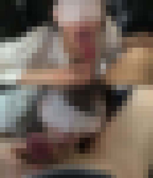 【素人物】大量ザーメン3発真昼間から車内でフェラ抜きごっくん！見た目は清純派、でも実はおチンポザーメン大好きなエロエロ子 笑顔で　サンプル画像1