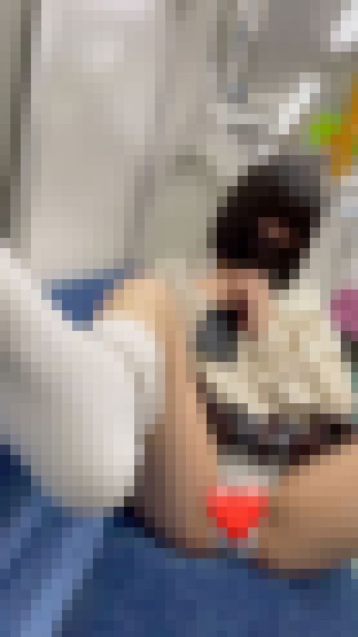 女子学生盗撮日記111 久しぶりの登場！！赤チェックあ○ちゃん風激カワ童顔J系を電車内とトイレ内で盗撮【※完全主観30分超撮影】　サンプル画像2