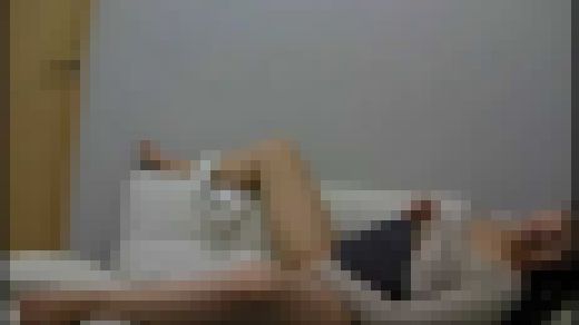 一人ぼっち人妻オナニー隠し撮り!!　初流出裏映像！寂しい人妻　厳選　Part 1　IQPA-152-1　サンプル画像2