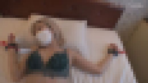 こちょこちょ族 グラドル級の同人モデルは金髪超敏感娘~フォース~ すず 21歳 下着編 サンプル画像1