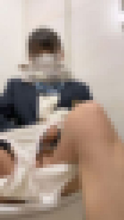 女子学生盗撮日記112 青チェック続・超アイドル級小悪魔清楚系童顔J系を電車内とトイレ内で盗撮【※完全主観28分超撮影】　サンプル画像3