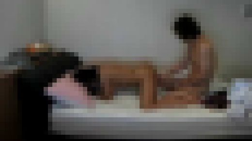 マッサージ師の毒牙に掛かる熟女達 Part 1 IQPA-181-1 サンプル画像3