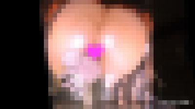 【真下アングル】プライベート撮影 フリフリミニ＆激食い込みTバック　サンプル画像2
