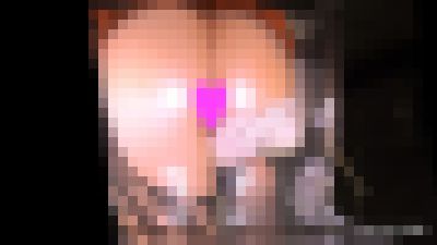 【真下アングル】プライベート撮影 フリフリミニ＆激食い込みTバック　サンプル画像3