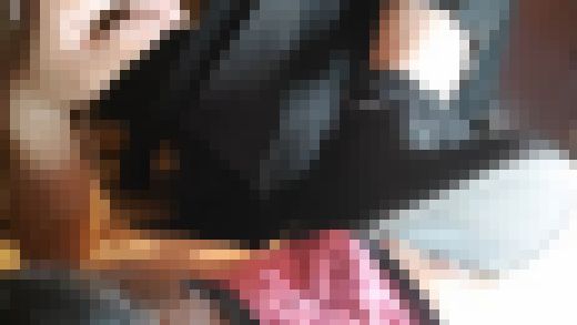 翼ちゃんのネットカフェで私物の靴を舐めさせたり顔面踏みつけたり２最終章　サンプル画像1