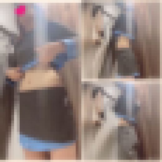【試着室／内部カメラ】男子は立入禁止。素人女子の着替えに潜入操作（mp4）　サンプル画像2