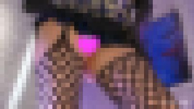 【正面ローアングル観察】プライベート フリフリミニ＆薄手Tバック　サンプル画像3