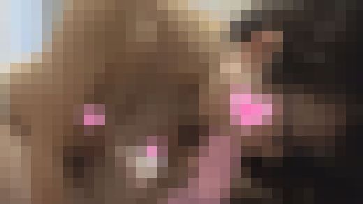 【幸せ一軒家 突】なぜこうも人妻というのはドMな奥様が多いのか…玄関先でのパン1フェラチオ　サンプル画像2