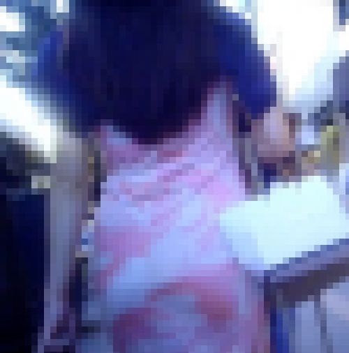 ハイスペック美人お姉さんがタイトワンピで美巨尻密着させて歩いてるよ　サンプル画像1