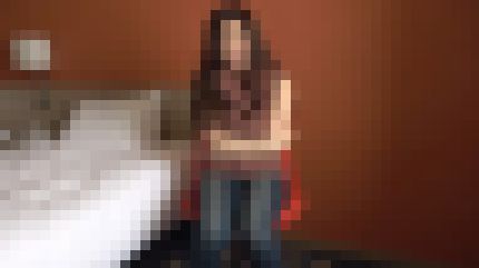 美巨乳の20歳茶道の先生が初ハメ撮りで激しくピストンされEカップを揺らして悶絶　サンプル画像1