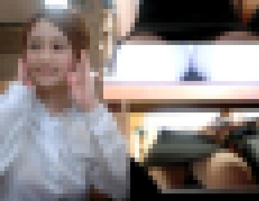 職権乱用極悪手口対面Pチラ盗撮&フラッシュ撮り～面談中パンツを撮られる乙女21美人OL編　サンプル画像1