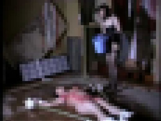 【記録映像】女体実験　人妻電流責め　Part 1　サンプル画像1