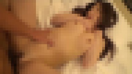 Fカップの24歳受付嬢が彼氏にナイショで緊張の初ハメ撮り サンプル画像3
