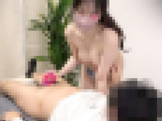 パイパン女医師が美巨乳を揉ませ全裸馬乗り手コキ。【ナース手コキ】後編　サンプル画像1