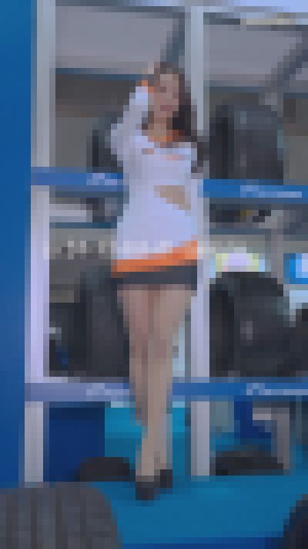 2024東京オートサロンレースクイーン-スマホ用-縦画面映像-5-10 サンプル画像1