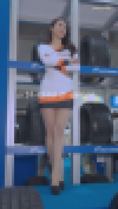 2024東京オートサロンレースクイーン-スマホ用-縦画面映像-5-10 サンプル画像2