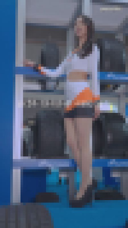 2024東京オートサロンレースクイーン-スマホ用-縦画面映像-5-10 サンプル画像3