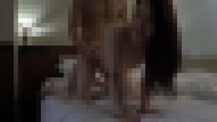 (再販)欲求不満の28歳人妻がパンツに大きな染みを作って激しいピストンに本気で喘ぐ サンプル画像3