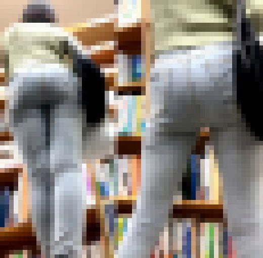 デニム逆さという奇跡 史上最高のまん丸デカ尻スキニー 【街中風景098】　サンプル画像1