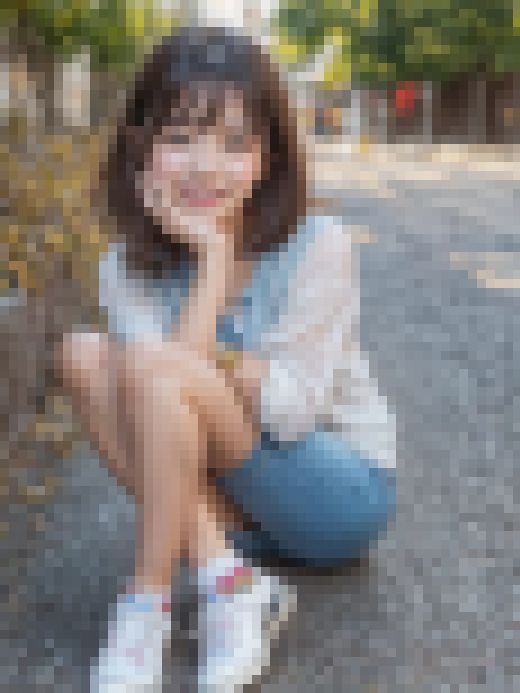 ソックス&スニーカーを履いたお姉さん Vol 11　サンプル画像1