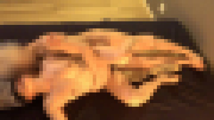 【NN基盤あり・超小型カメラ】人妻　熟女マッサージ師45歳　オイルでテカるエロい熟女の身体、尻を叩かれ発情。「ちんぽ抜かないでっ」ドMに堕ちた熟女に生ハメ中出し 【出張記録20.12.8】　サンプル画像10