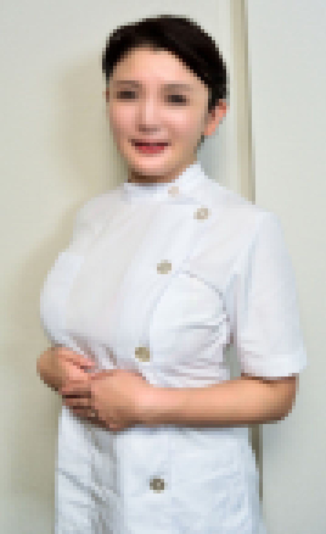 【NN基盤あり・超小型カメラ】四十路 巨乳マッサージ師　人妻　生ハメ 中出し　G乳揉まれ無抵抗　若チンポ直飲み【出張記録20.08.6】　サンプル画像1