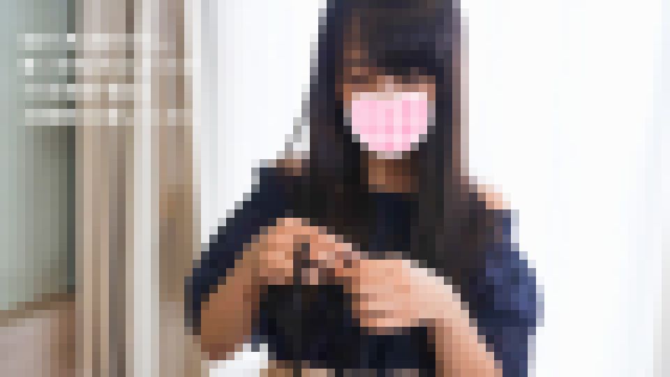 【個人撮影】【顔出し】有名私立校　1〇歳　現役ポトレモデルと個人撮影会　初回限定にて顔出し中出し映像付【本名晒し】【極小水着】【中出し】 　サンプル画像1