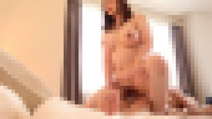 【個撮・リアル】有名女優Sが偽名で個人撮影に。首が回らなくなりセックス返済でリアル肉便器へ変貌する有名モデル【特別価格】　無料画像10