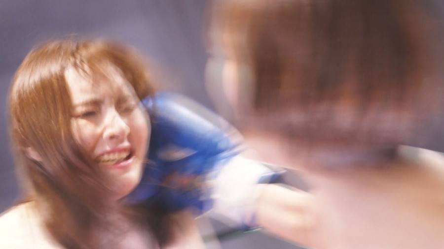 【HD】巨乳トップレスボクシング外伝 5 -巨乳ボクサー VS 低身長アスリート-　サンプル画像05