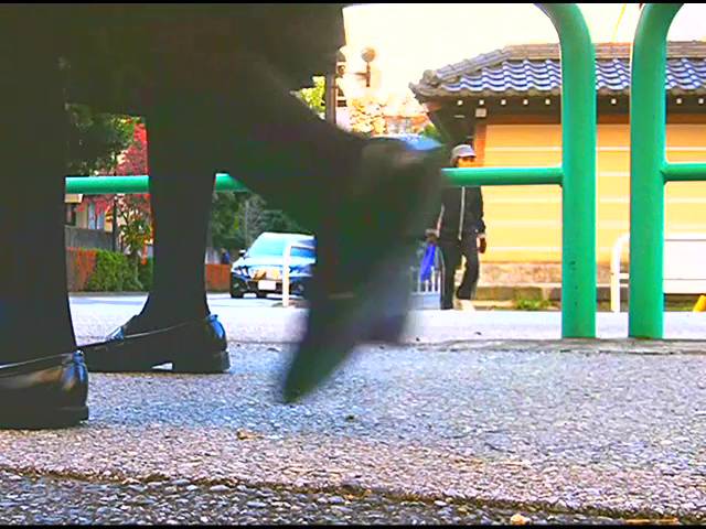 【復刻版】三つ折り白ソックスとストラップシューズがイモムシを踏み潰す!(後編)　サンプル画像12